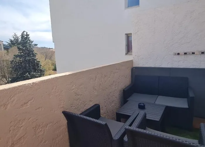 Ste Maxime شقة *